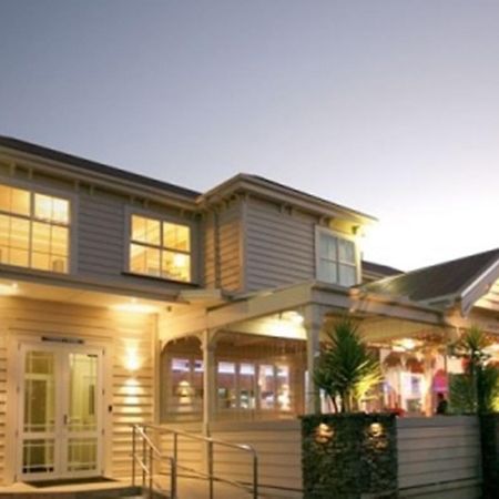 Tuakau Hotel Exterior foto